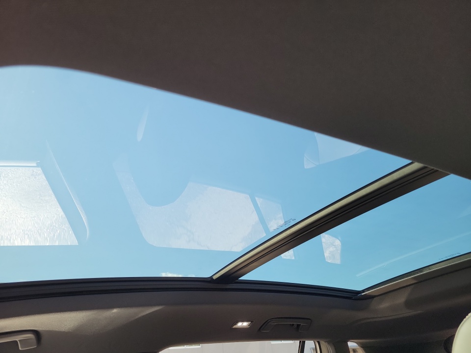 3VVGR7RM1TM013703 2026 Volkswagen Tiguan SE R-Line Black