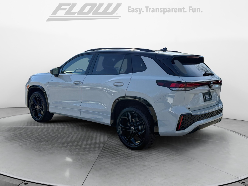 3VVGR7RM2TM034334 2026 Volkswagen Tiguan SE R-Line Black