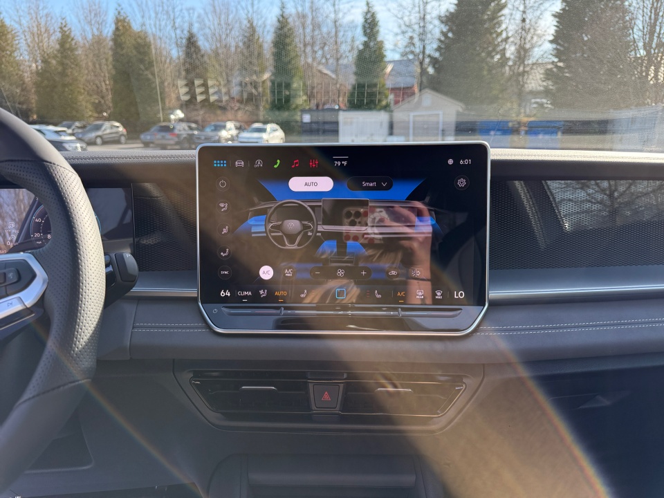 3VVGR7RM2TM034334 2026 Volkswagen Tiguan SE R-Line Black