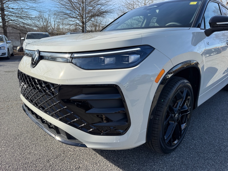 3VVGR7RM2TM034334 2026 Volkswagen Tiguan SE R-Line Black