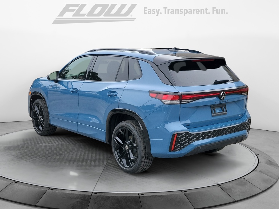 3VVGR7RM3TM033693 2026 Volkswagen Tiguan SE R-Line Black