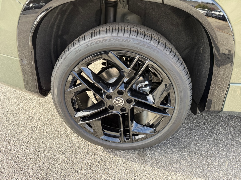 3VVGR7RM3TM041406 2026 Volkswagen Tiguan SE R-Line Black