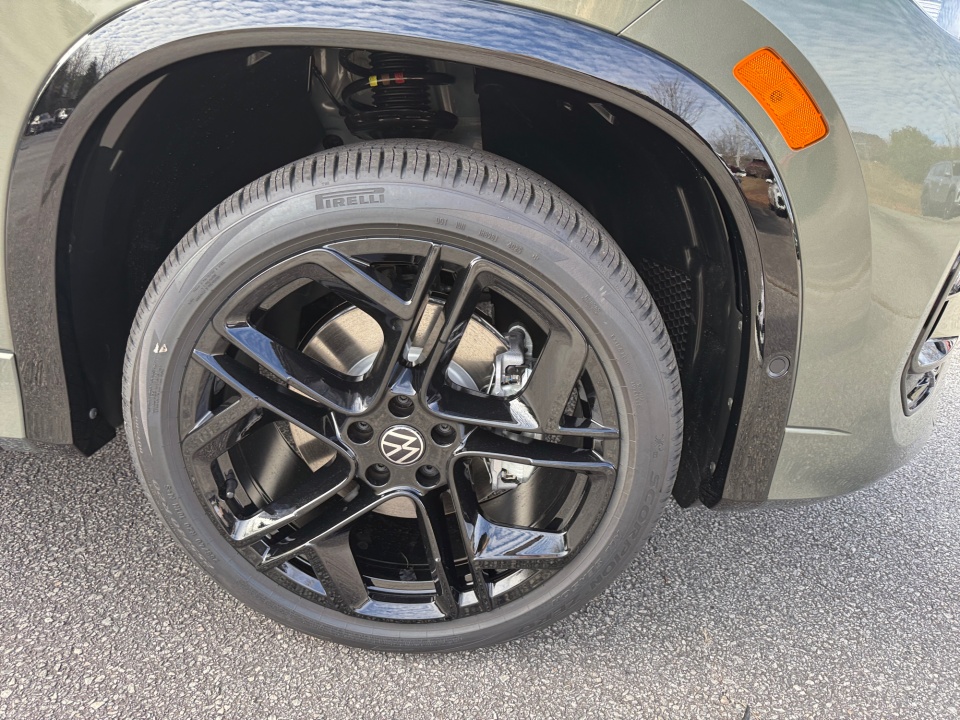 3VVGR7RM3TM041406 2026 Volkswagen Tiguan SE R-Line Black