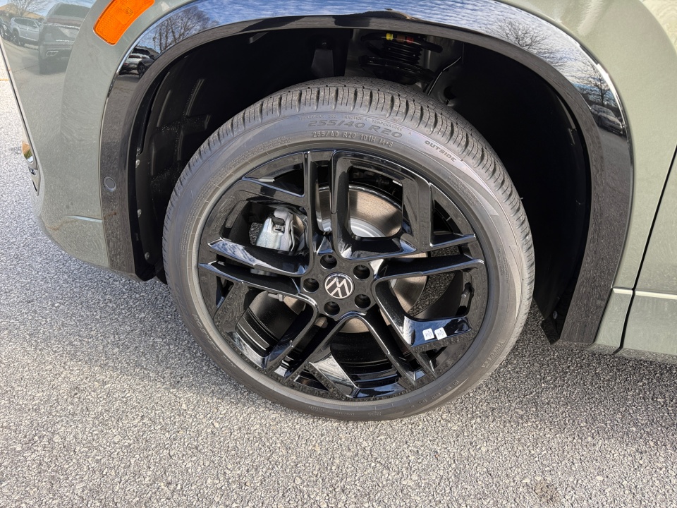 3VVGR7RM3TM041406 2026 Volkswagen Tiguan SE R-Line Black