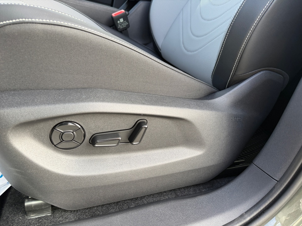 3VVGR7RM3TM041406 2026 Volkswagen Tiguan SE R-Line Black