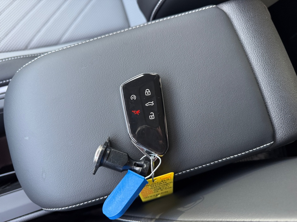 3VVGR7RM3TM041406 2026 Volkswagen Tiguan SE R-Line Black