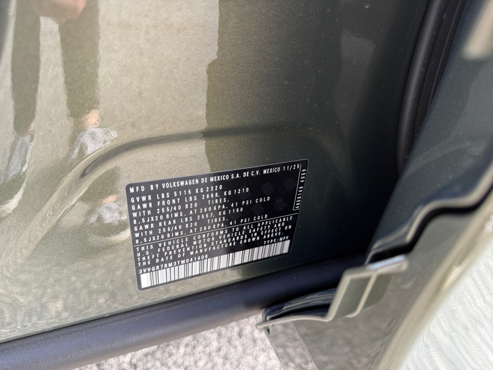 3VVGR7RM3TM041406 2026 Volkswagen Tiguan SE R-Line Black