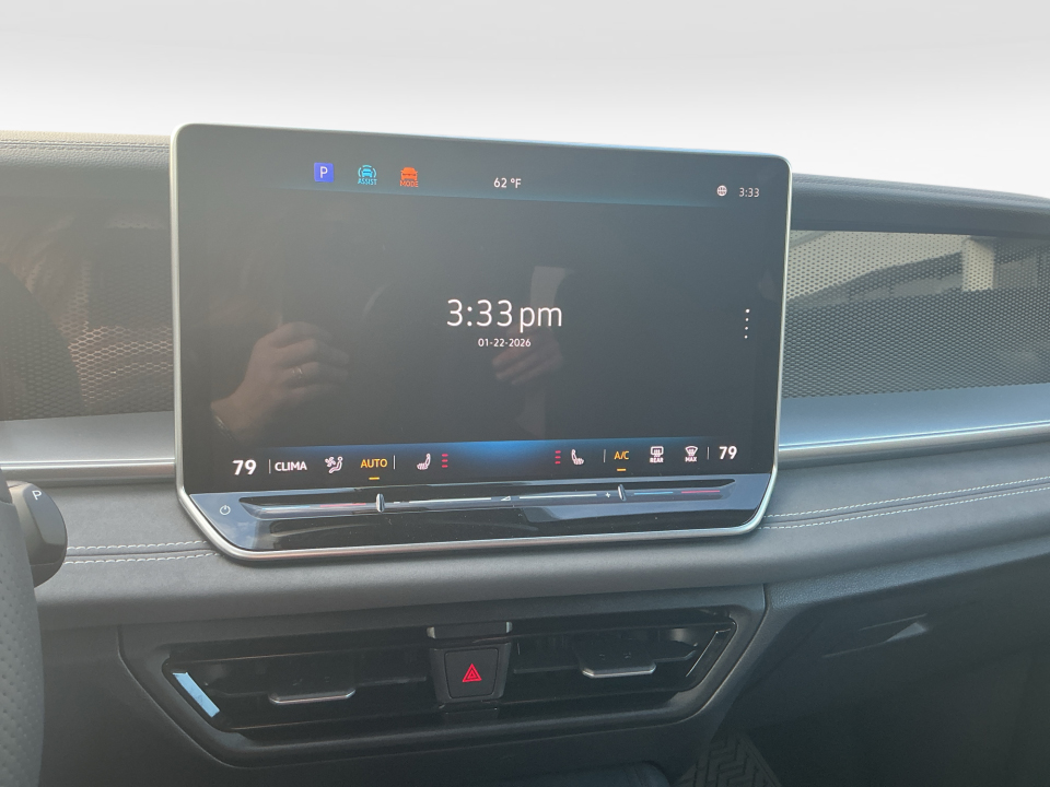 3VVGR7RM3TM048873 2026 Volkswagen Tiguan SE R-Line Black