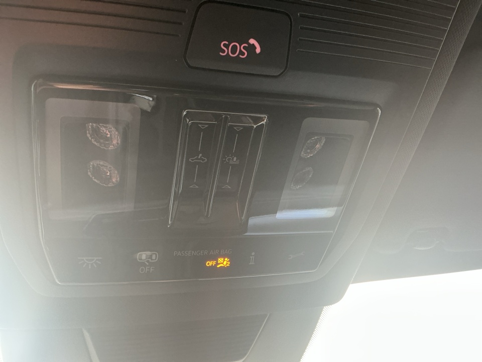 3VVGR7RM3TM048873 2026 Volkswagen Tiguan SE R-Line Black