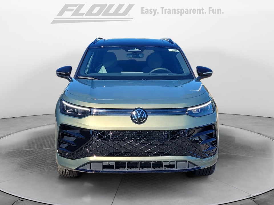 3VVGR7RM5TM019858 2026 Volkswagen Tiguan SE R-Line Black