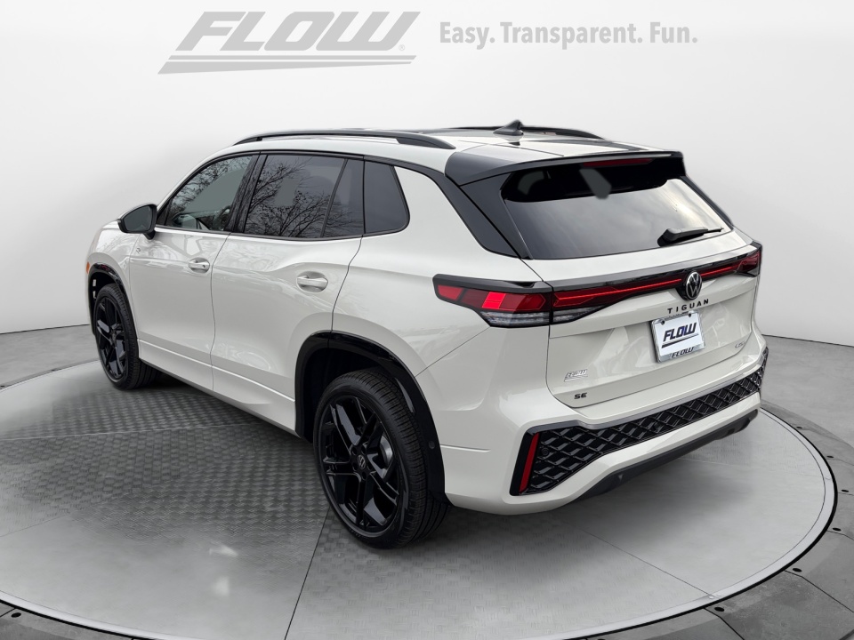 3VVGR7RM5TM043500 2026 Volkswagen Tiguan SE R-Line Black