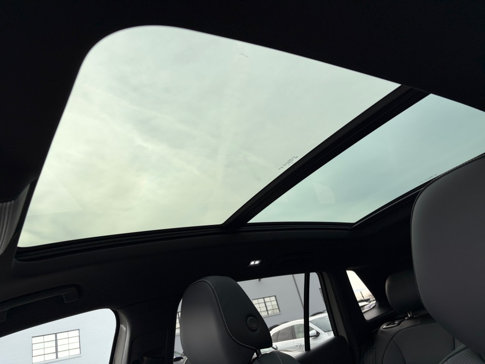 3VVGR7RM5TM043500 2026 Volkswagen Tiguan SE R-Line Black