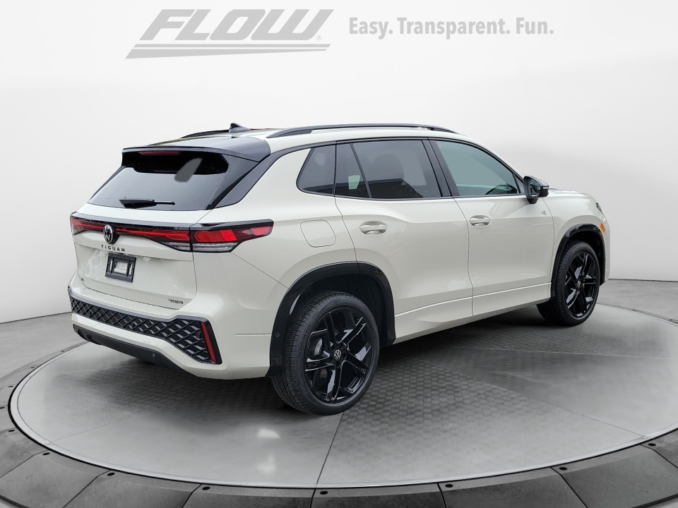 3VVGR7RM5TM055968 2026 Volkswagen Tiguan SE R-Line Black