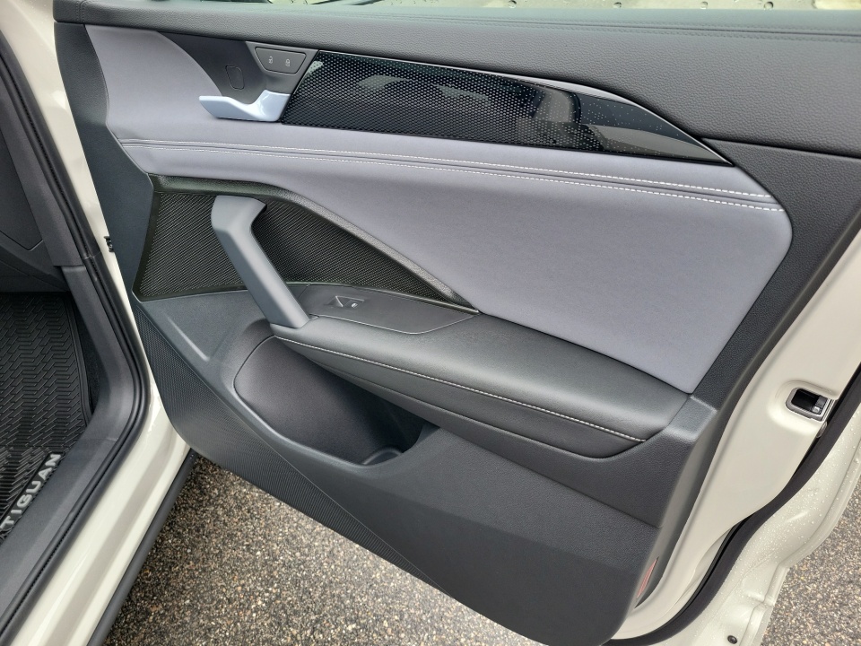 3VVGR7RM5TM055968 2026 Volkswagen Tiguan SE R-Line Black