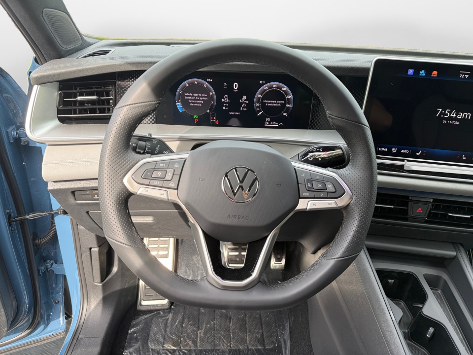 3VVGR7RM5TM082216 2026 Volkswagen Tiguan SE R-Line Black