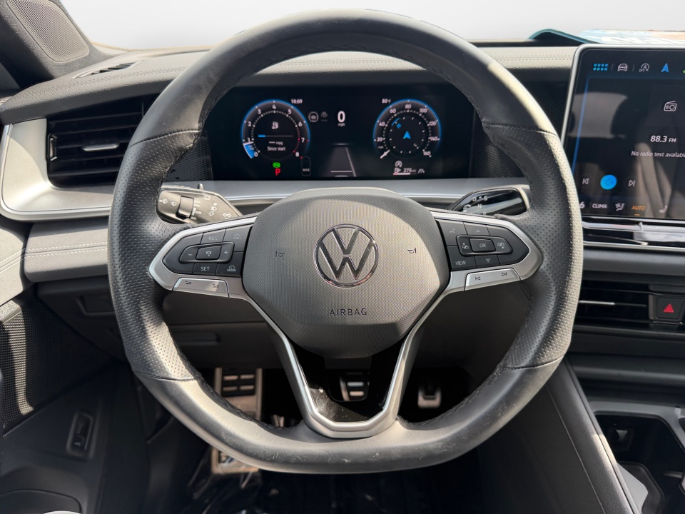 Used 2025 Volkswagen Tiguan SUV