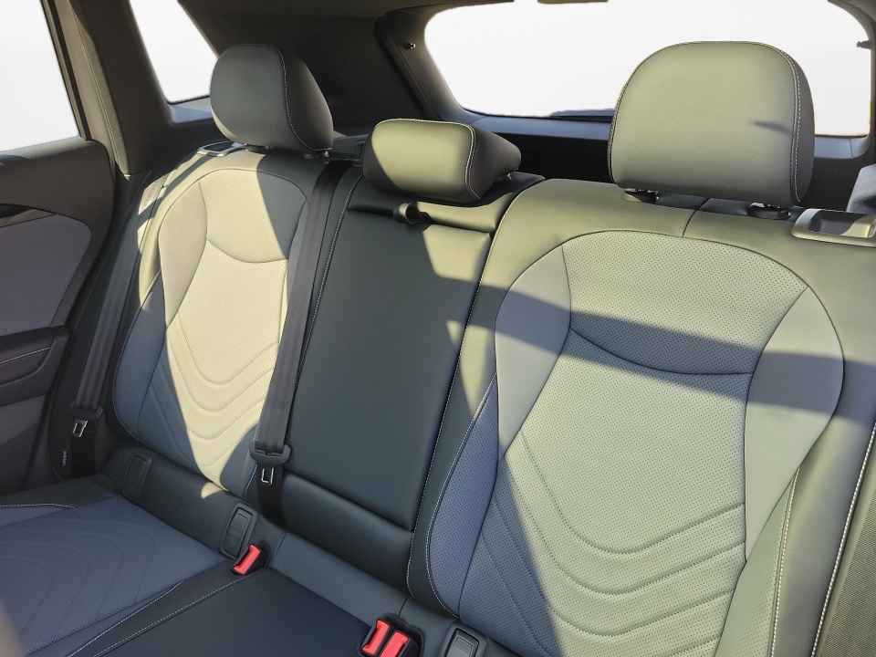 3VVGR7RM6TM037625 2026 Volkswagen Tiguan SE R-Line Black