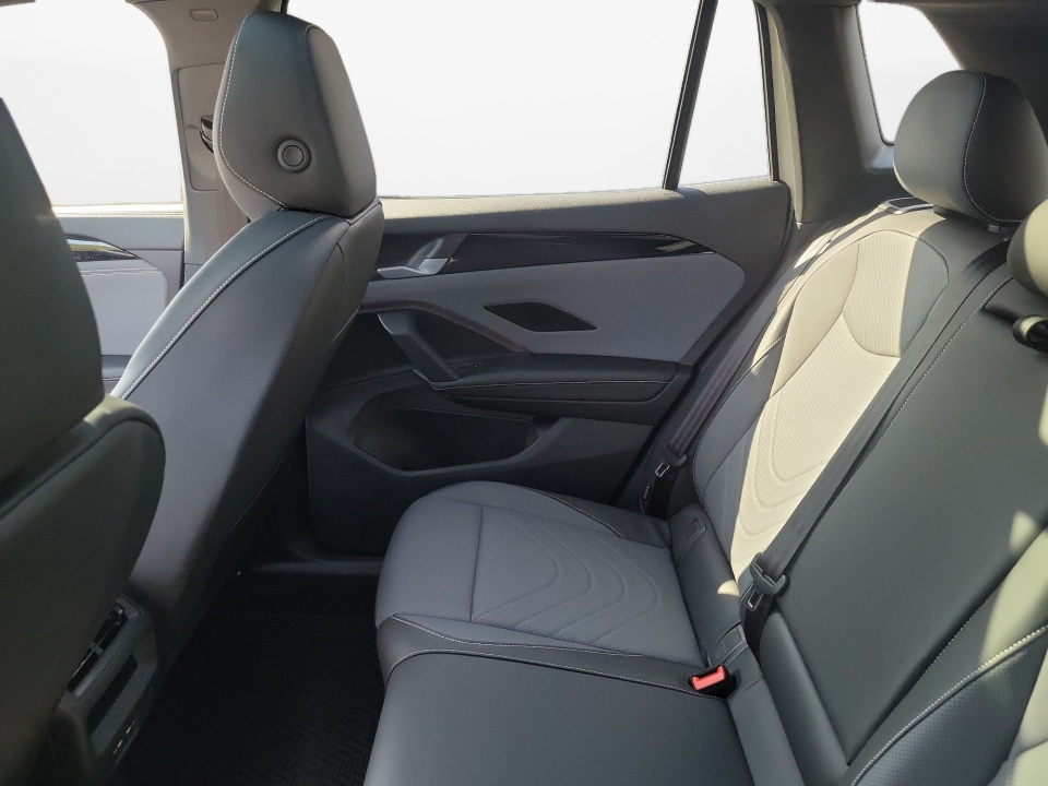 3VVGR7RM6TM037625 2026 Volkswagen Tiguan SE R-Line Black