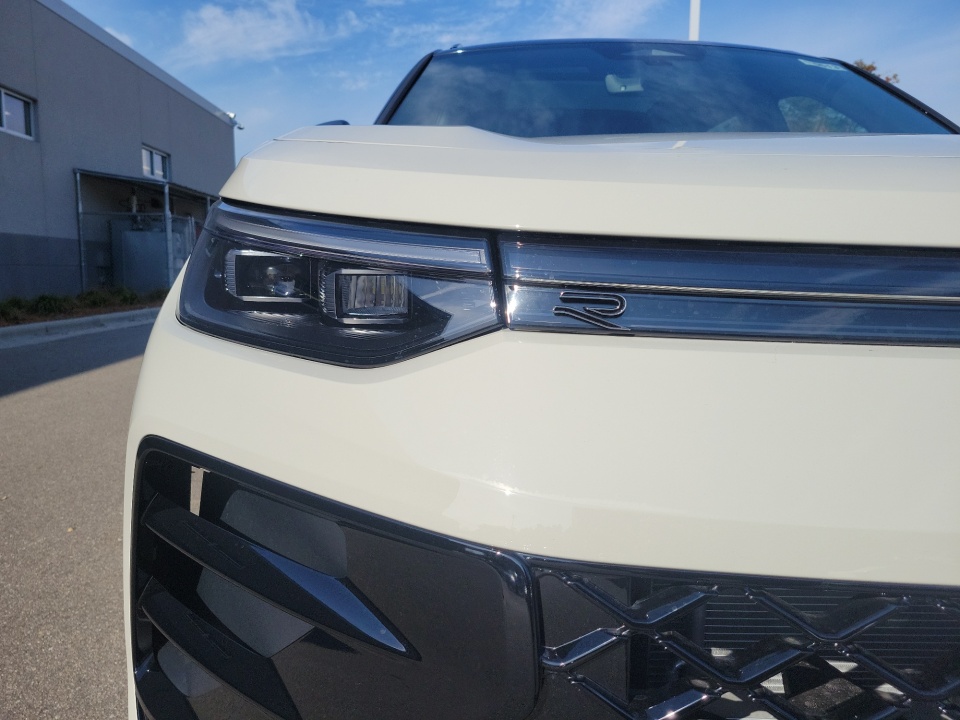 3VVGR7RM6TM037625 2026 Volkswagen Tiguan SE R-Line Black