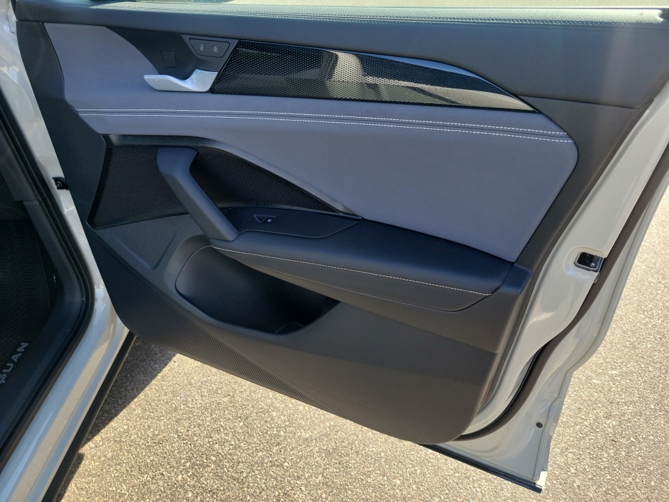 3VVGR7RM6TM037625 2026 Volkswagen Tiguan SE R-Line Black