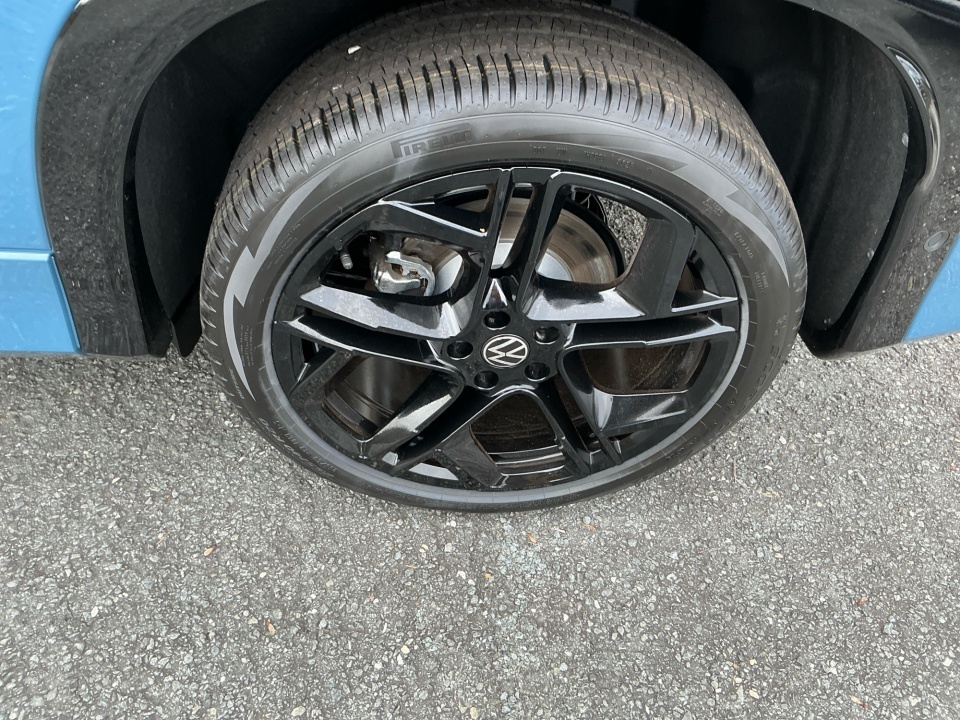 3VVGR7RM7TM036788 2026 Volkswagen Tiguan SE R-Line Black