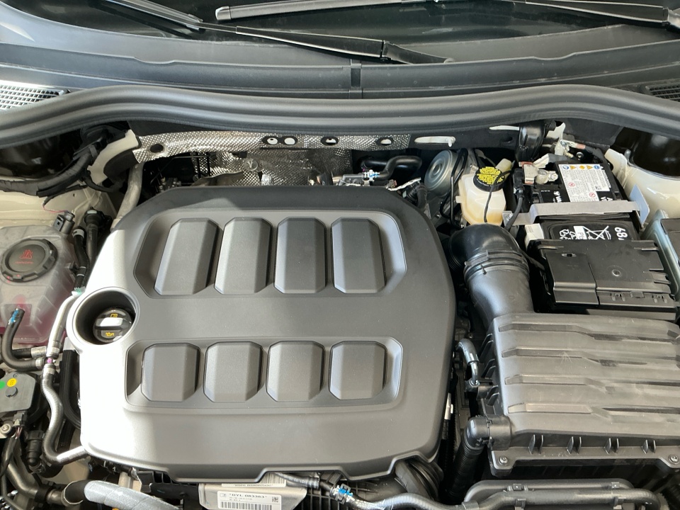 3VVGR7RM7TM037097 2026 Volkswagen Tiguan SE R-Line Black