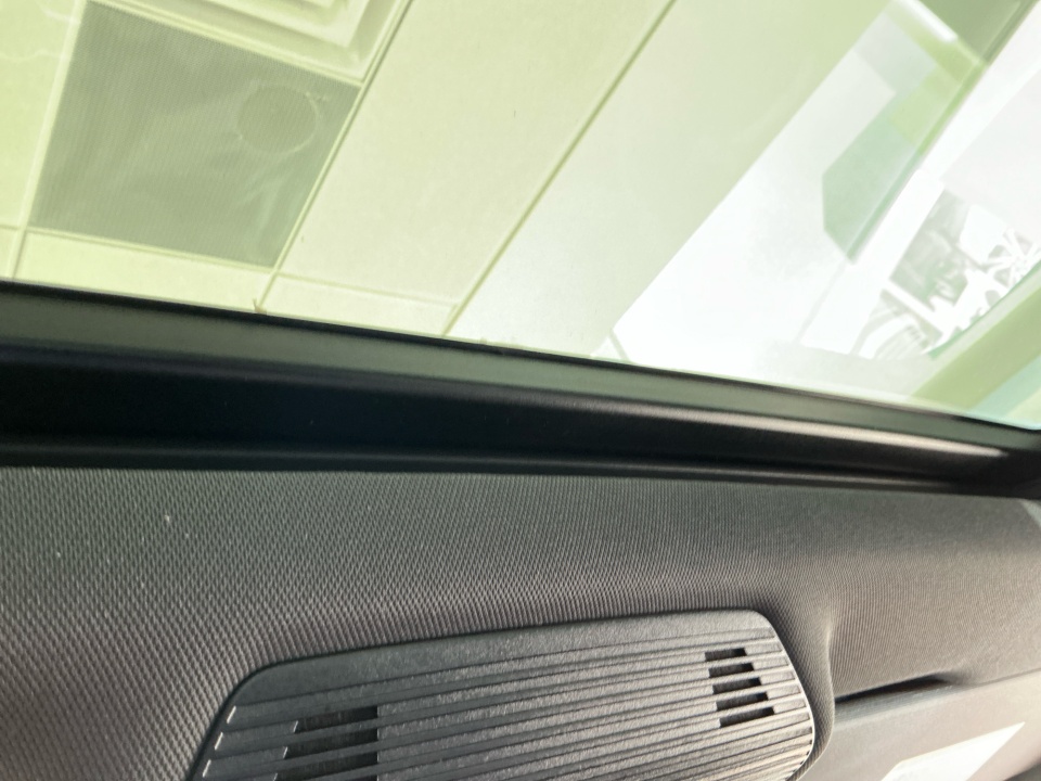 3VVGR7RM7TM037097 2026 Volkswagen Tiguan SE R-Line Black