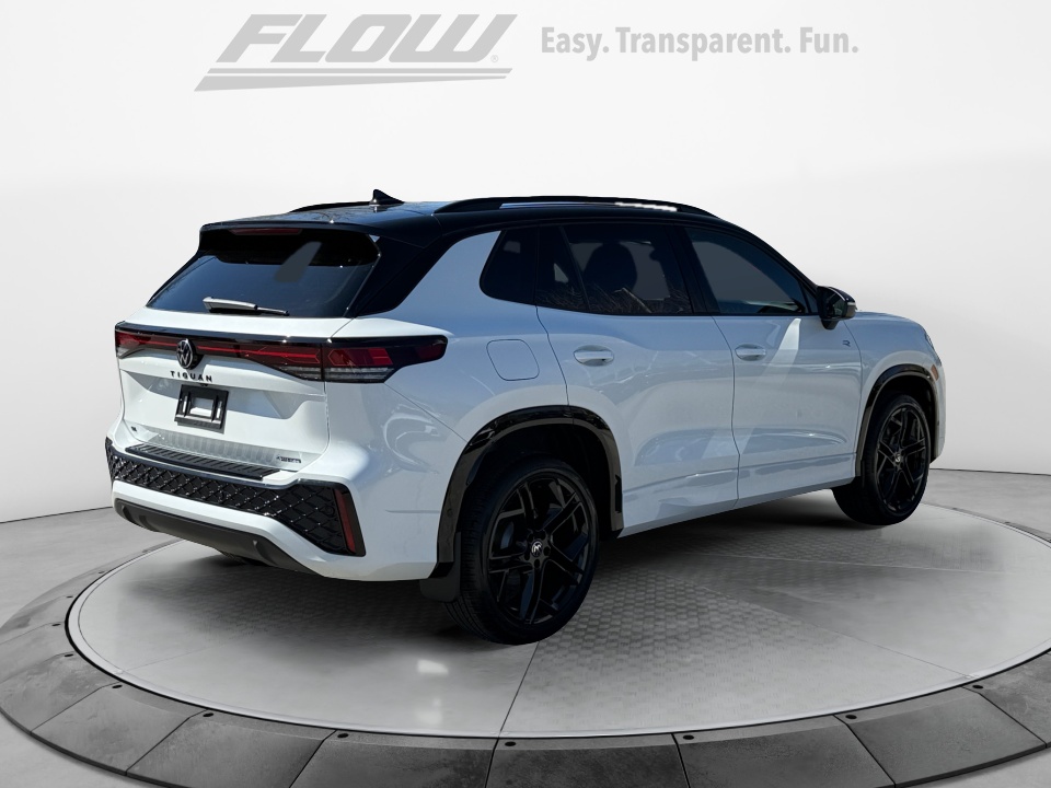 3VVGR7RM7TM069645 2026 Volkswagen Tiguan SE R-Line Black