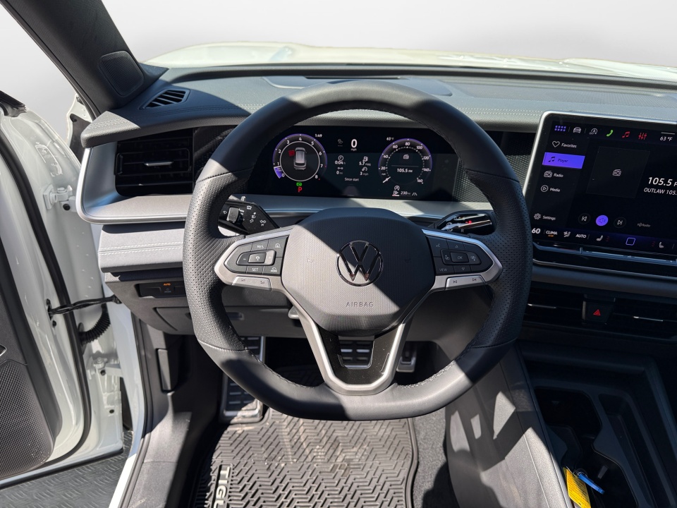 3VVGR7RM7TM069645 2026 Volkswagen Tiguan SE R-Line Black