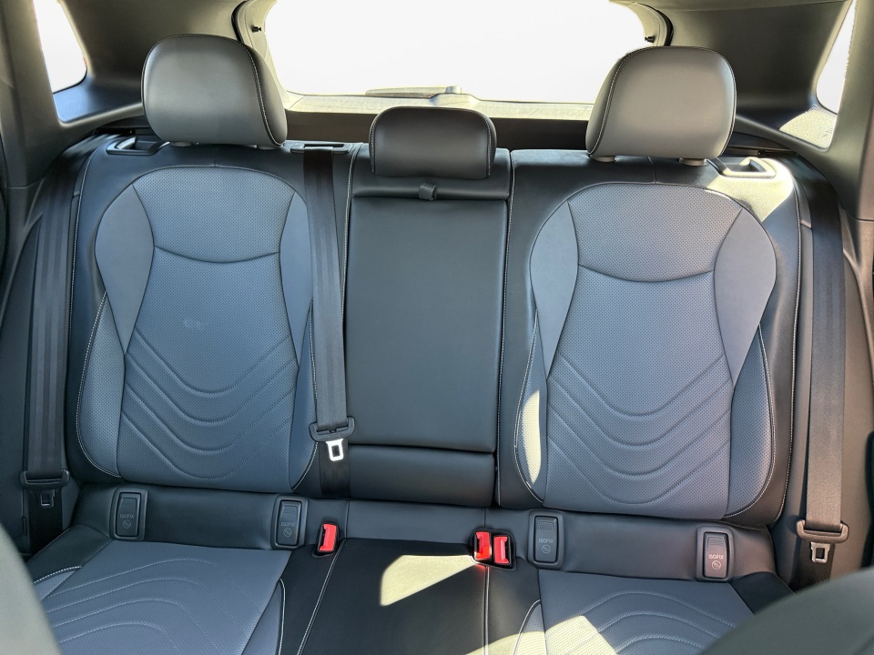 3VVGR7RM7TM069645 2026 Volkswagen Tiguan SE R-Line Black