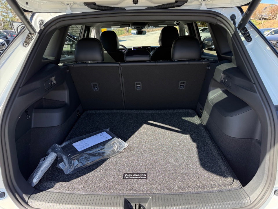 3VVGR7RM7TM069645 2026 Volkswagen Tiguan SE R-Line Black