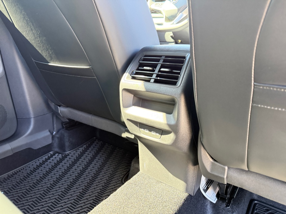 3VVGR7RM7TM069645 2026 Volkswagen Tiguan SE R-Line Black