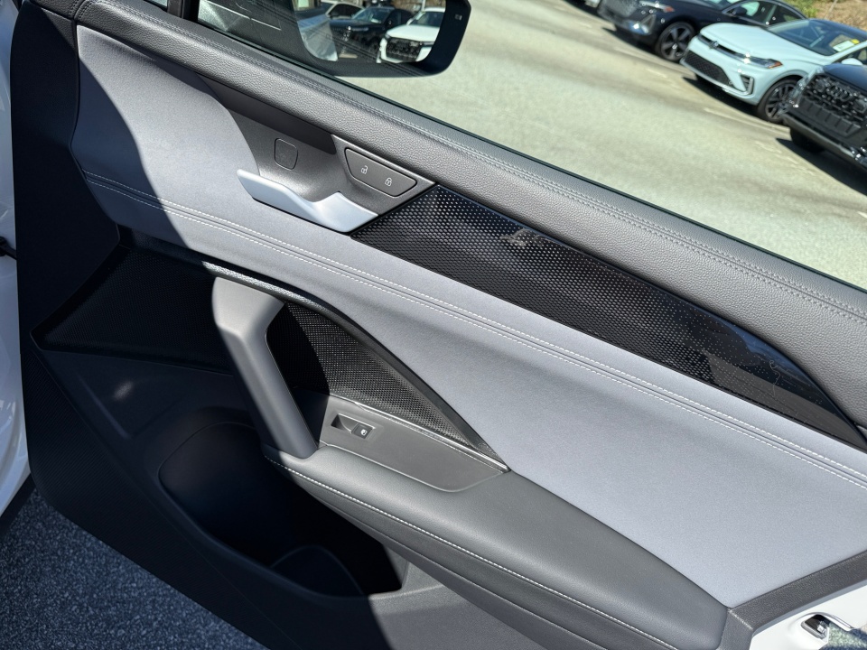 3VVGR7RM7TM069645 2026 Volkswagen Tiguan SE R-Line Black