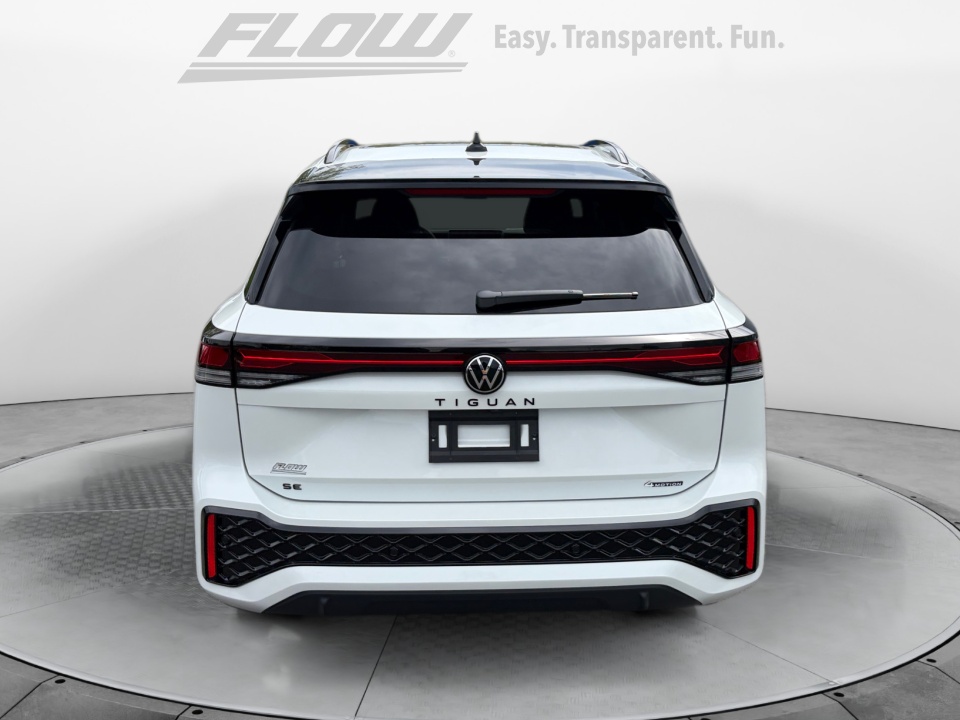 3VVGR7RM8TM080072 2026 Volkswagen Tiguan SE R-Line Black