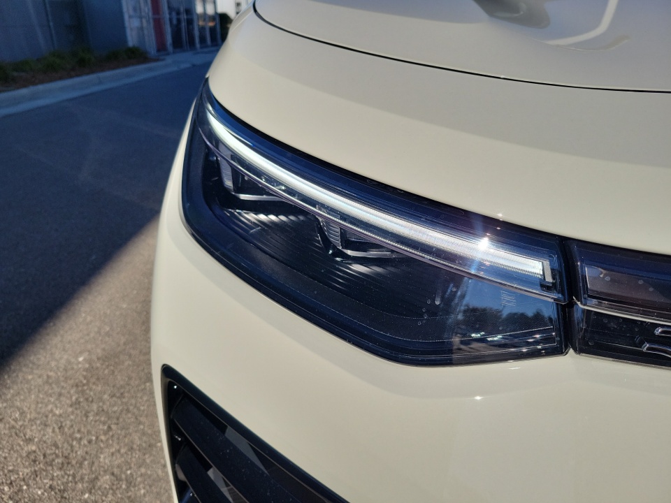 3VVGR7RM9TM037246 2026 Volkswagen Tiguan SE R-Line Black