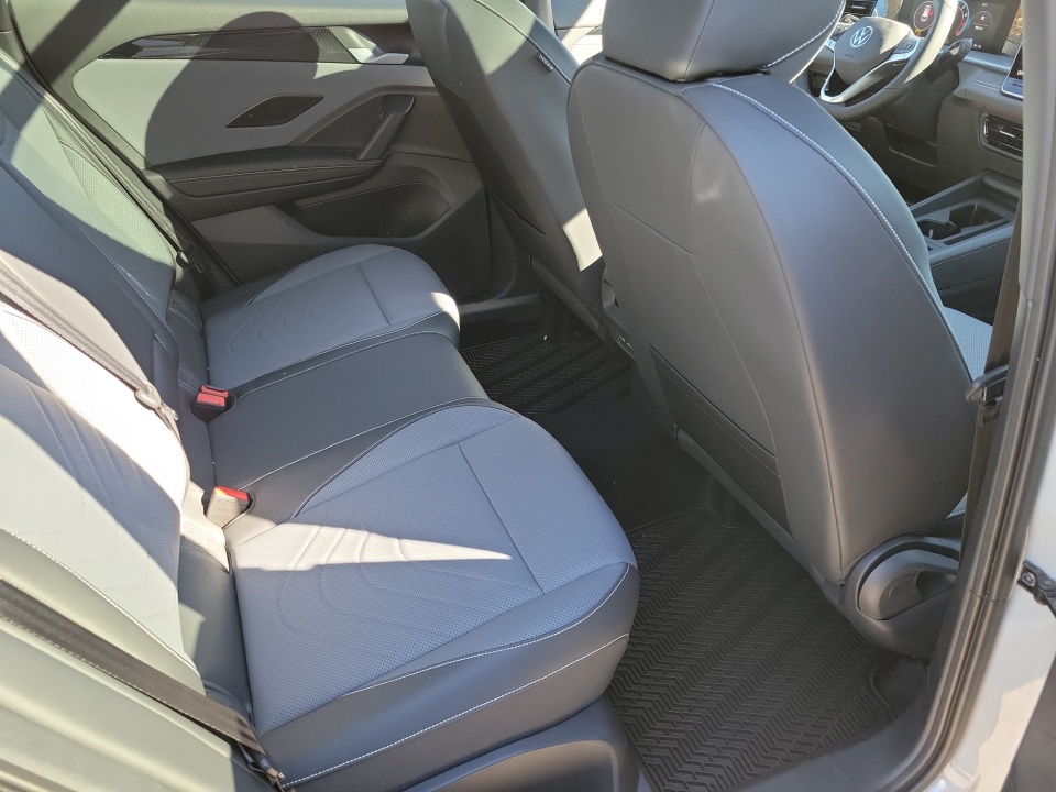 3VVGR7RM9TM037246 2026 Volkswagen Tiguan SE R-Line Black