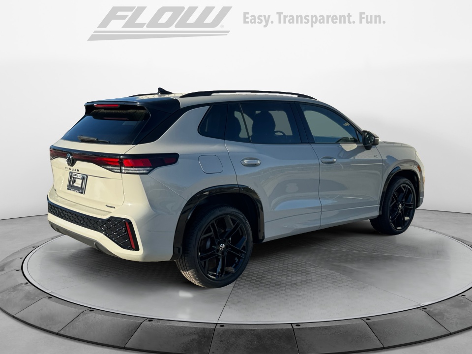 3VVGR7RM9TM040924 2026 Volkswagen Tiguan SE R-Line Black