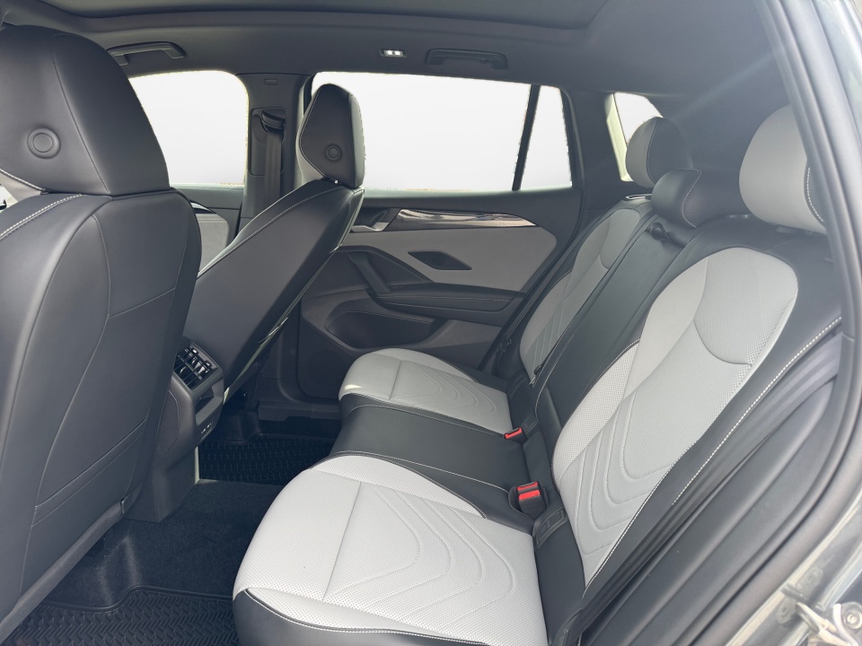 3VVGR7RM9TM056184 2026 Volkswagen Tiguan SE R-Line Black