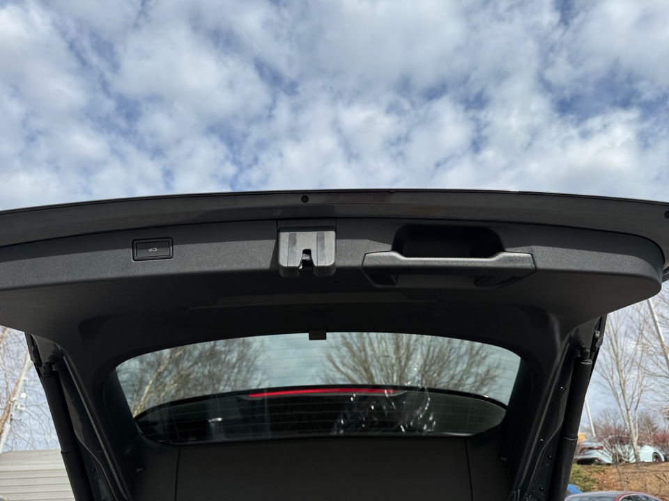 3VVGR7RM9TM056184 2026 Volkswagen Tiguan SE R-Line Black