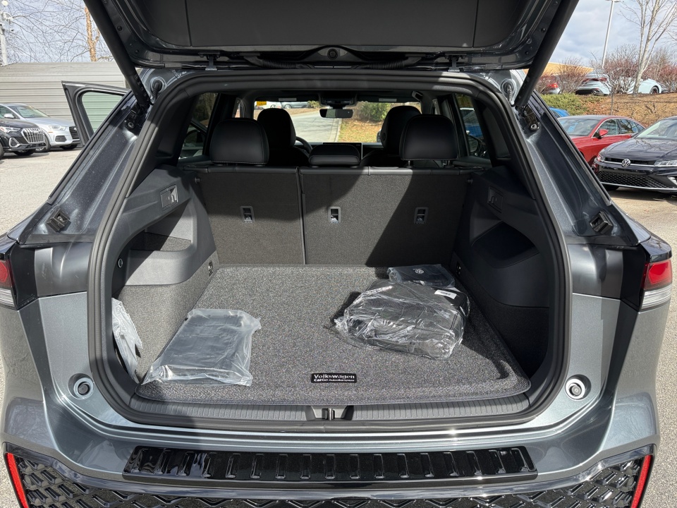 3VVGR7RM9TM056184 2026 Volkswagen Tiguan SE R-Line Black