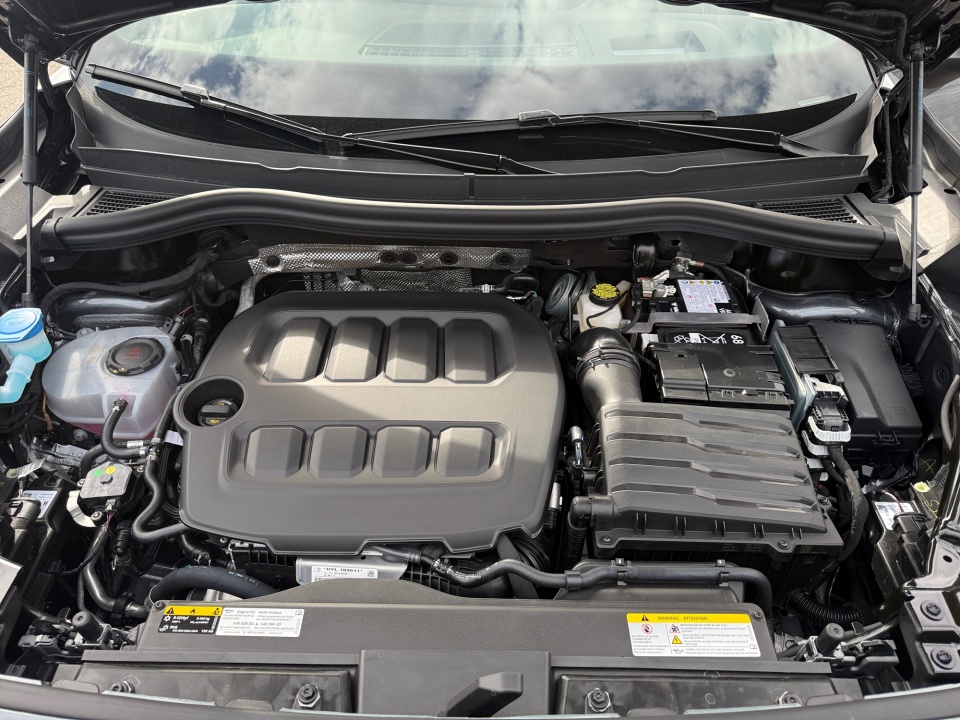 3VVGR7RM9TM056184 2026 Volkswagen Tiguan SE R-Line Black