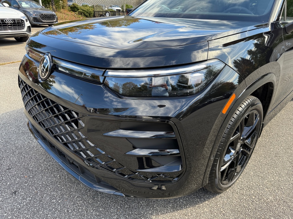 3VVGR7RMXTM001971 2026 Volkswagen Tiguan SE R-Line Black