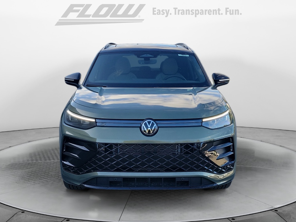 3VVHR7RM1TM061318 2026 Volkswagen Tiguan SE R-Line Black