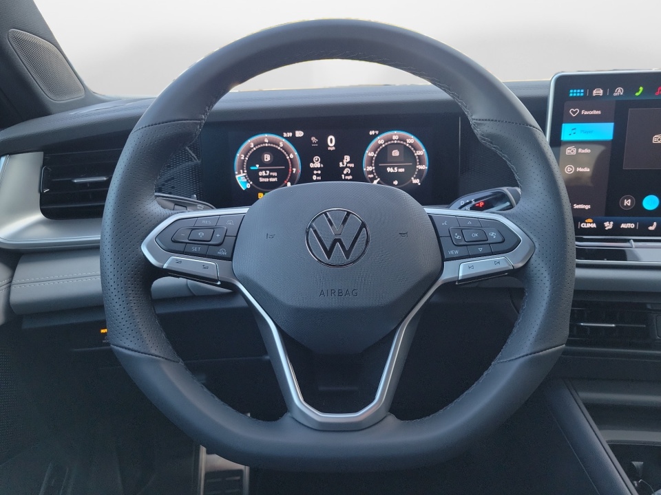 3VVHR7RM1TM061318 2026 Volkswagen Tiguan SE R-Line Black