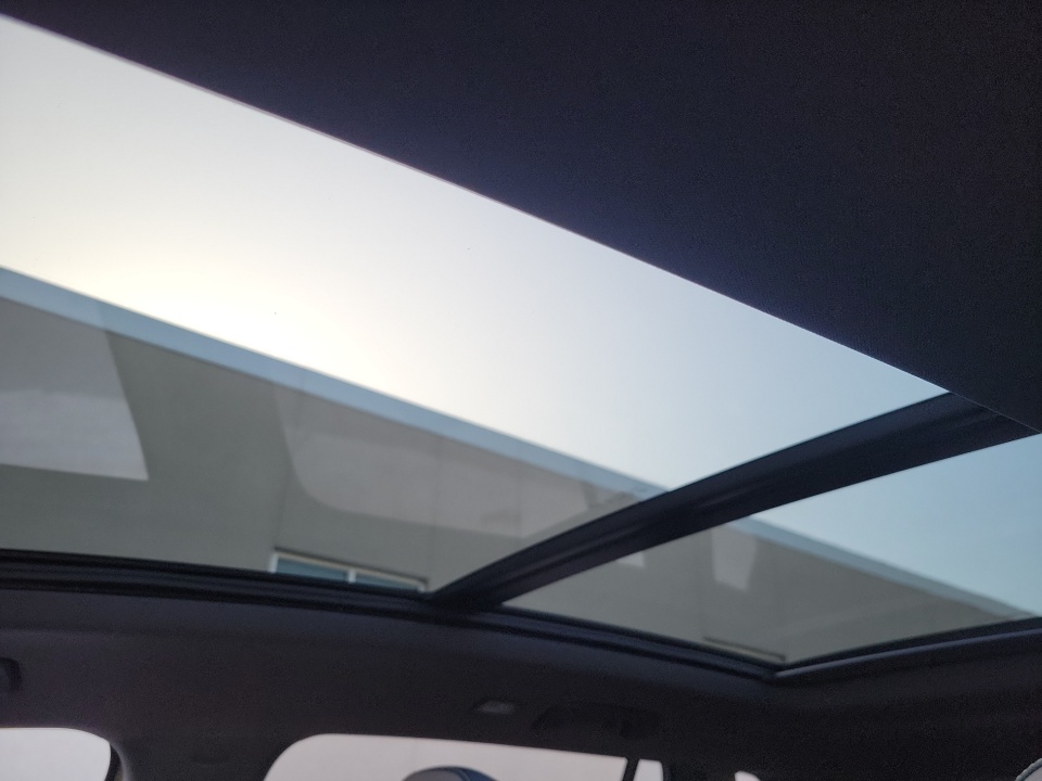 3VVHR7RM1TM061318 2026 Volkswagen Tiguan SE R-Line Black