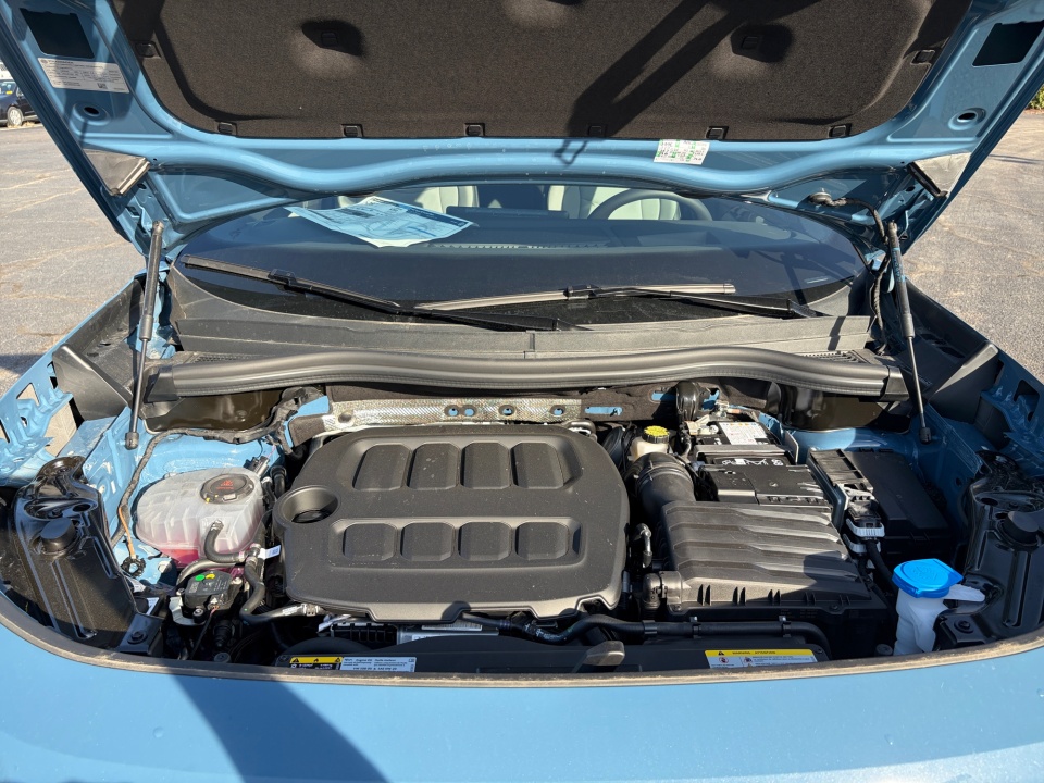 3VVHR7RM2TM045094 2026 Volkswagen Tiguan SE R-Line Black