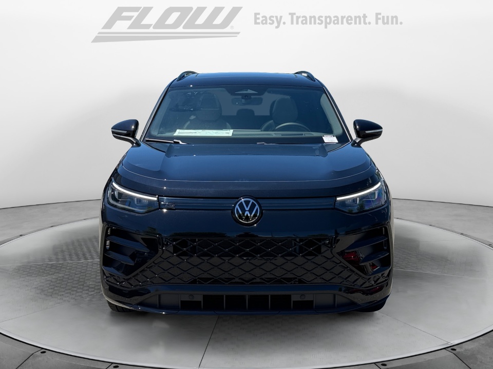 3VVHR7RM3TM116254 2026 Volkswagen Tiguan SE R-Line Black