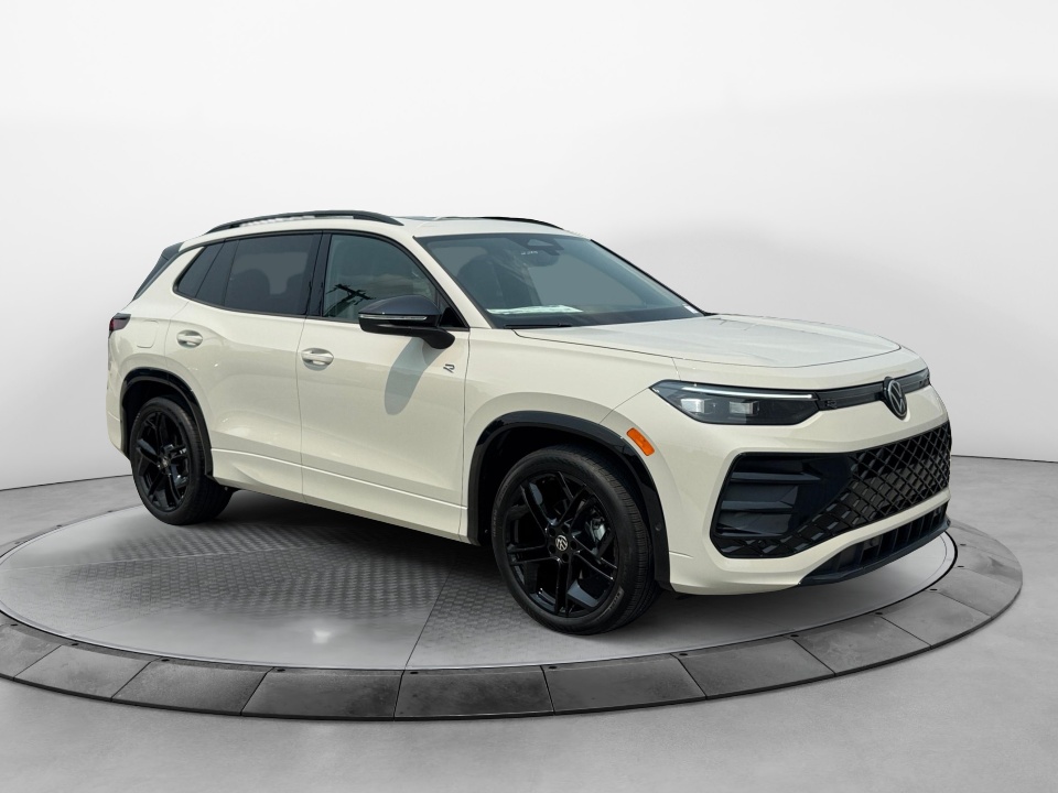 new 2026 Volkswagen Tiguan SE R-Line Black