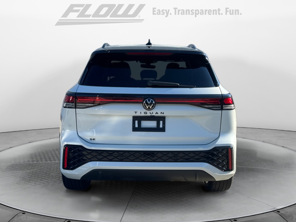 3VVHR7RM7TM010065 2026 Volkswagen Tiguan SE R-Line Black