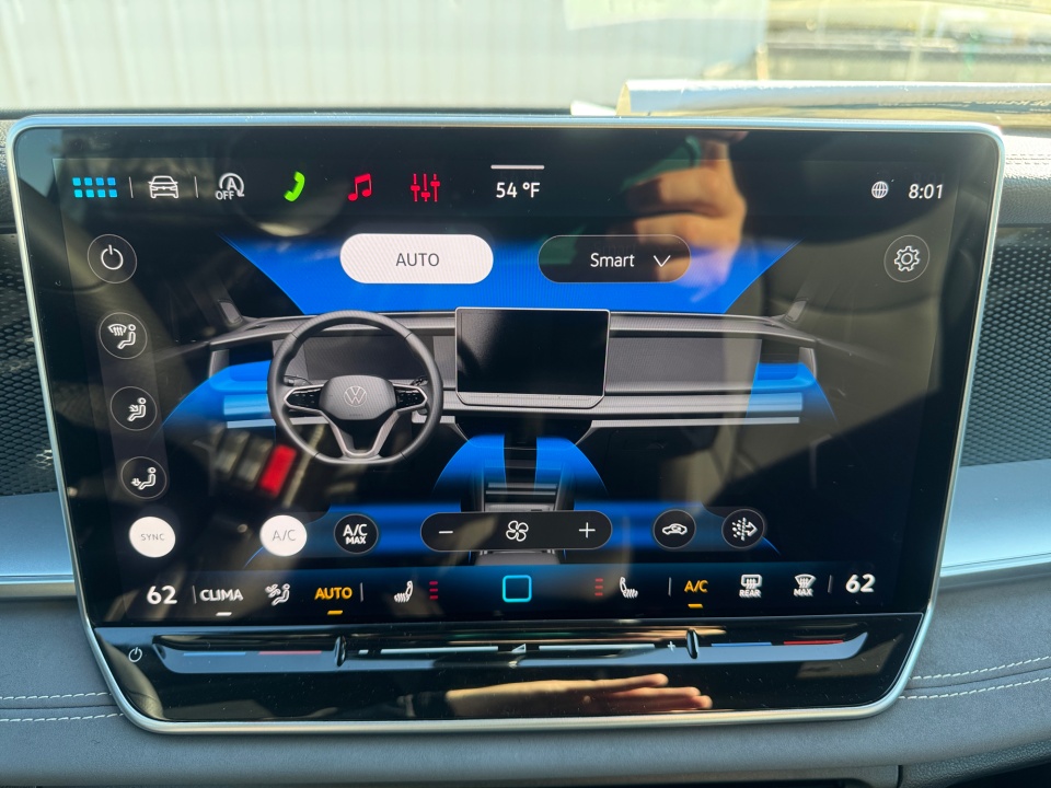 3VVHR7RM7TM010065 2026 Volkswagen Tiguan SE R-Line Black